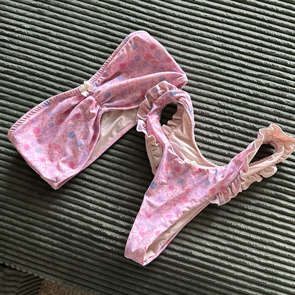 Blackbough Pink Floral Bikini Set. Size medium